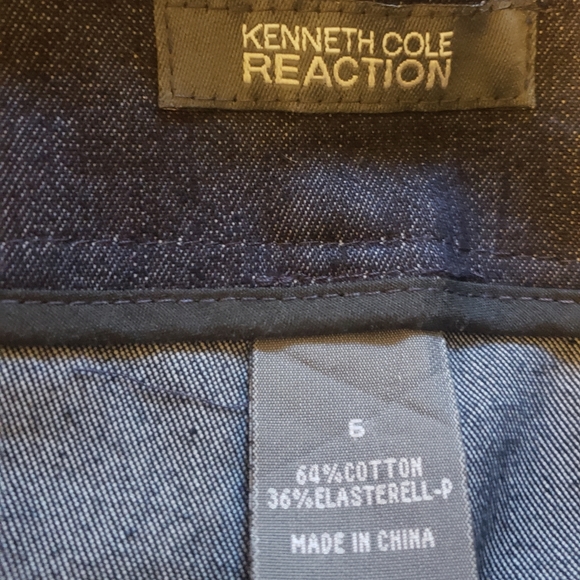 SALE 💥 Kenneth Cole Flare Jeans w Front Buttons - Picture 3 of 3